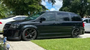 2008-2020 Dodge Grand Caravan UAS Solution Series Air suspension Kit