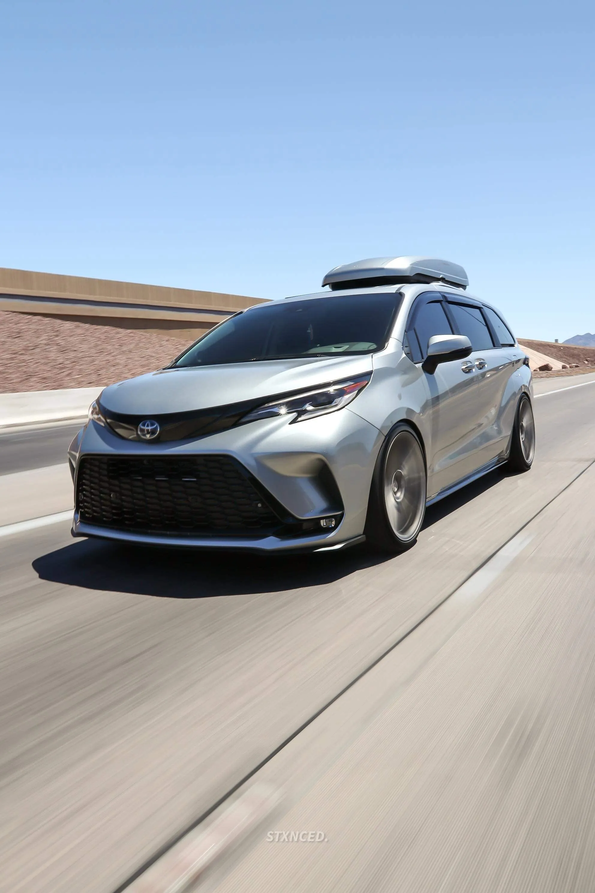 2021  Toyota Sienna UAS Solution Series Air Suspension Kit